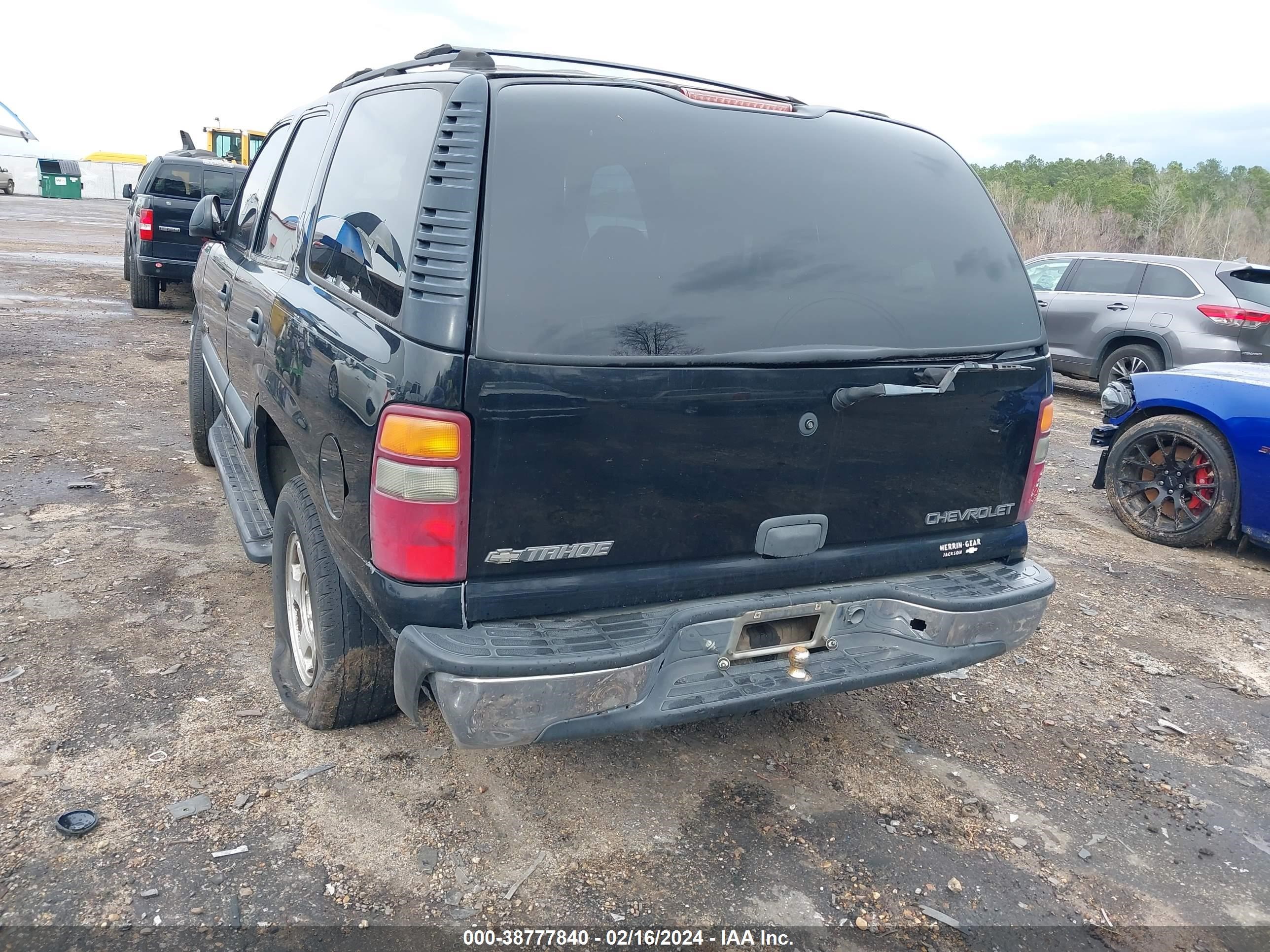 Photo 5 VIN: 1GNEC13Z72R317213 - CHEVROLET TAHOE 