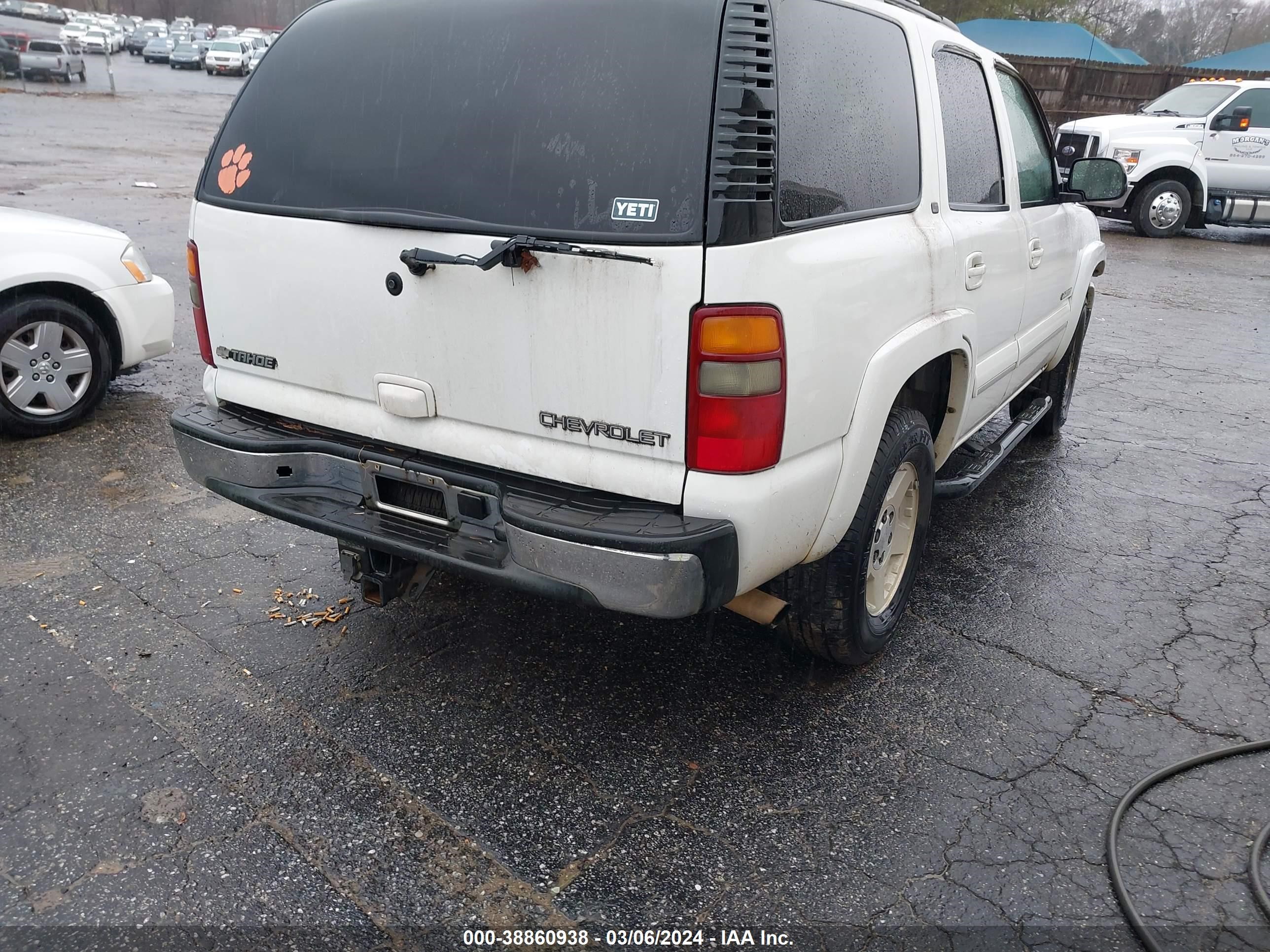 Photo 3 VIN: 1GNEC13Z73J319088 - CHEVROLET TAHOE 