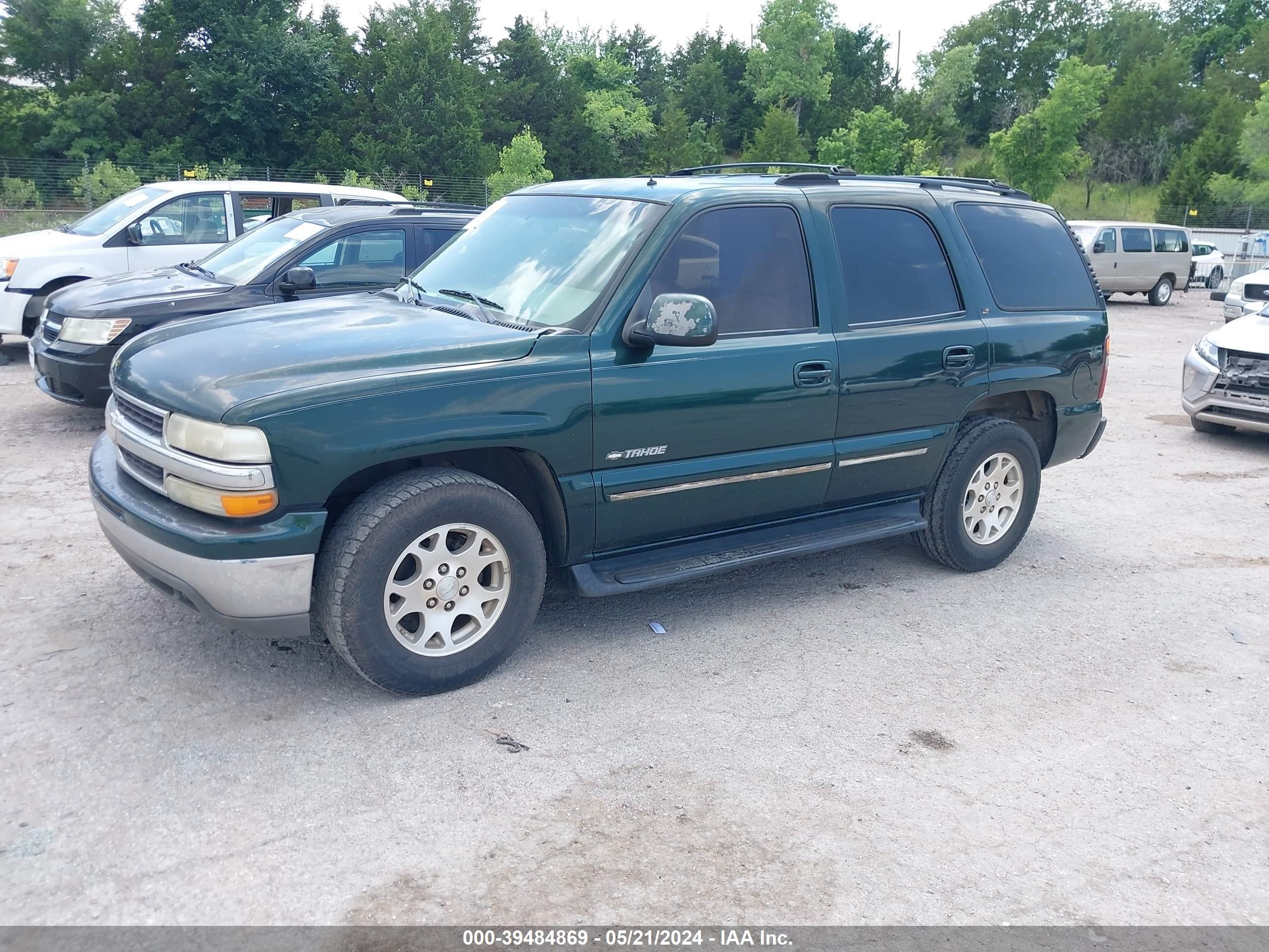 Photo 1 VIN: 1GNEC13Z82R137805 - CHEVROLET TAHOE 