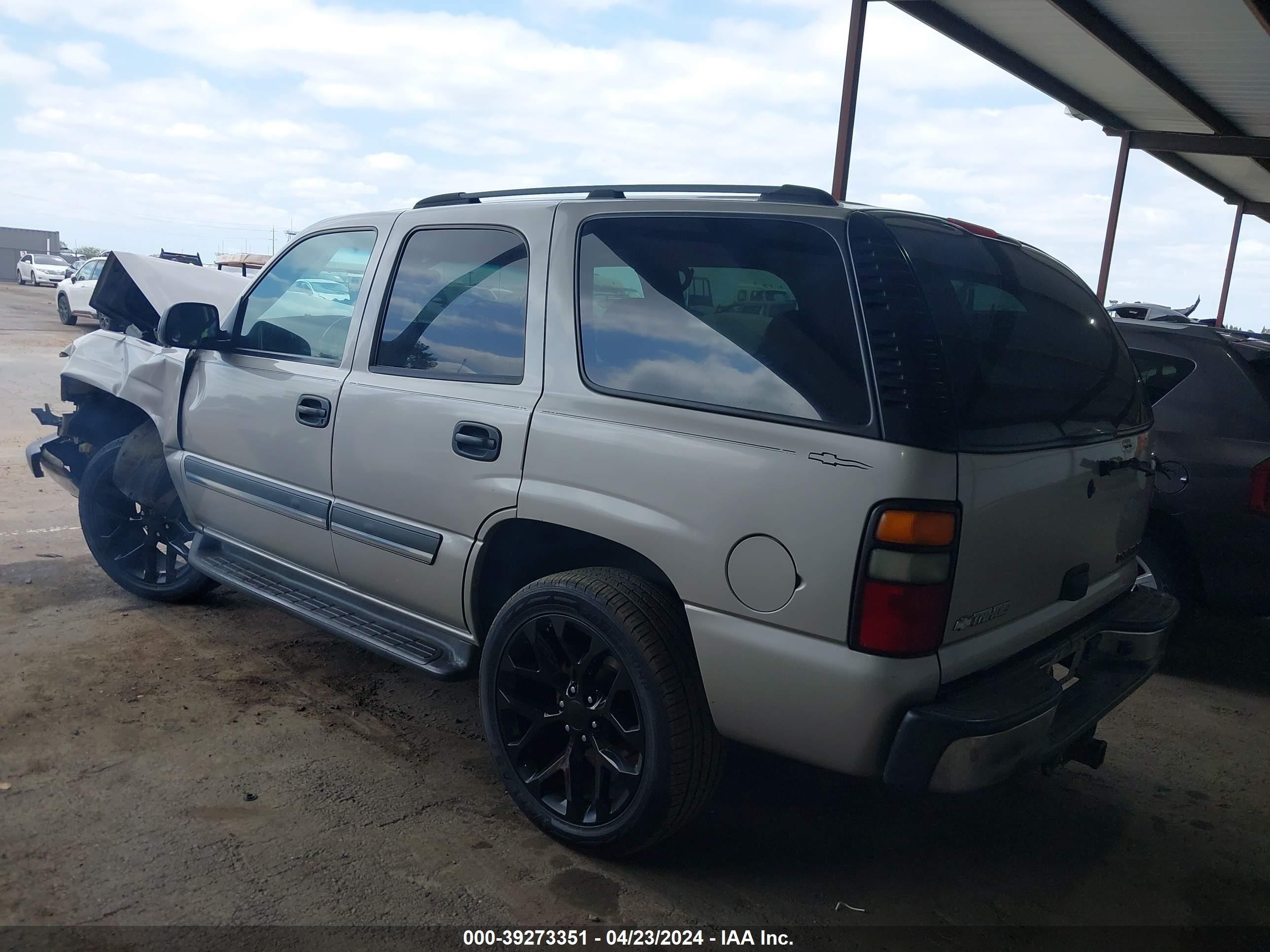 Photo 2 VIN: 1GNEC13Z84R241102 - CHEVROLET TAHOE 