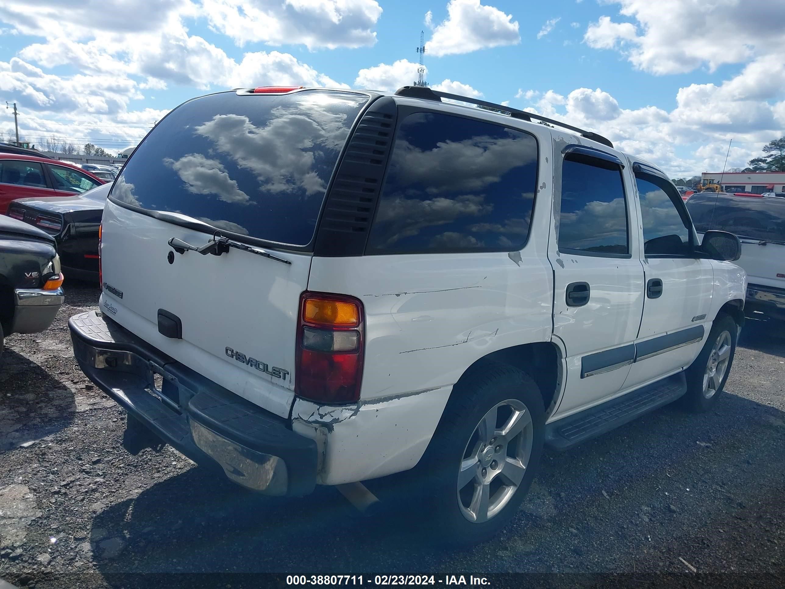 Photo 5 VIN: 1GNEC13Z93R266153 - CHEVROLET TAHOE 