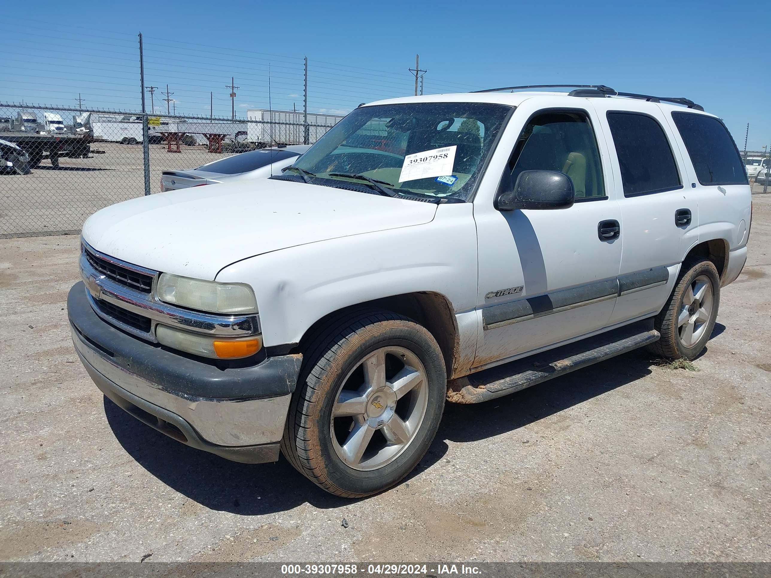 Photo 1 VIN: 1GNEC13ZX2R142455 - CHEVROLET TAHOE 