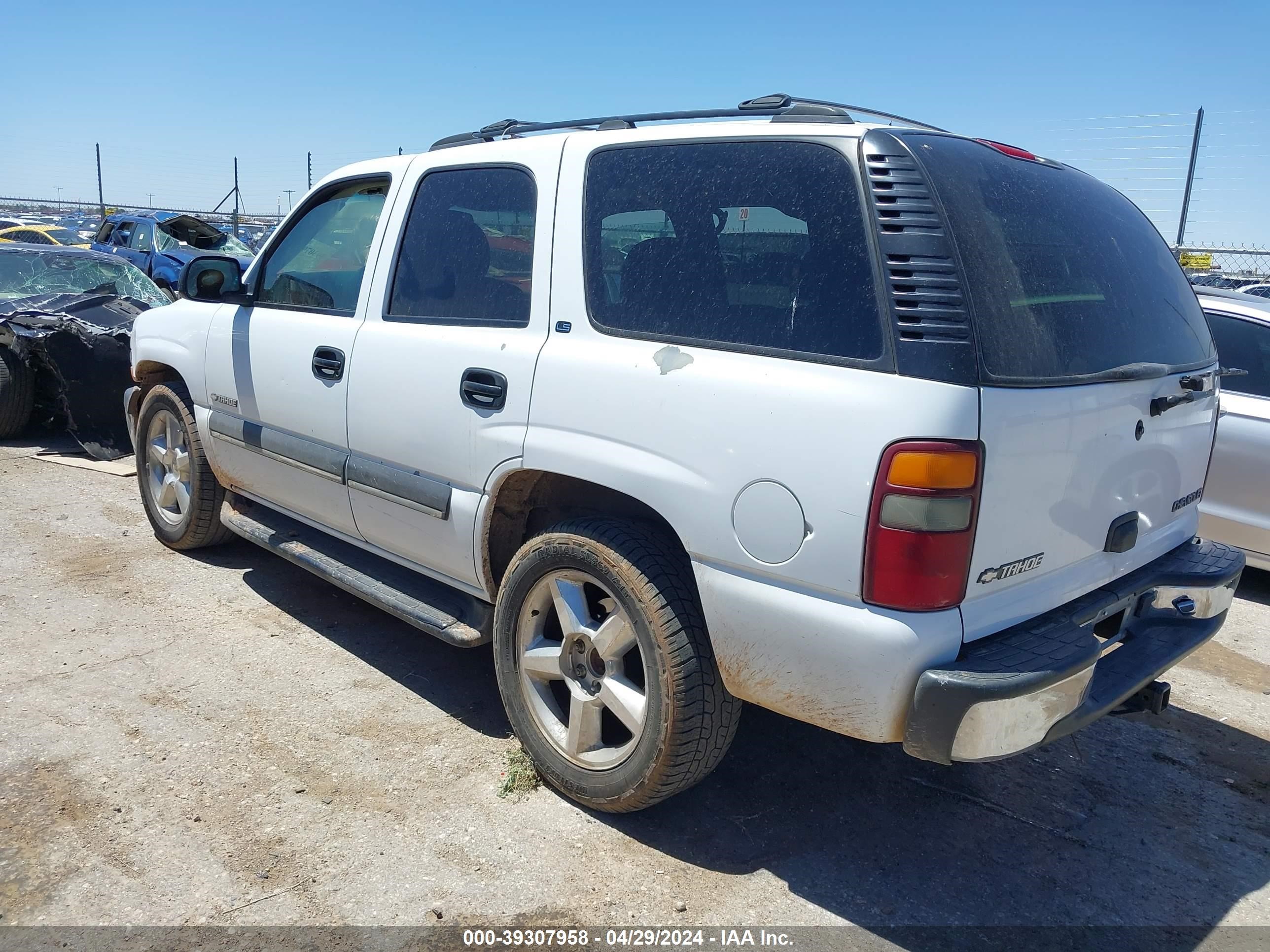 Photo 2 VIN: 1GNEC13ZX2R142455 - CHEVROLET TAHOE 