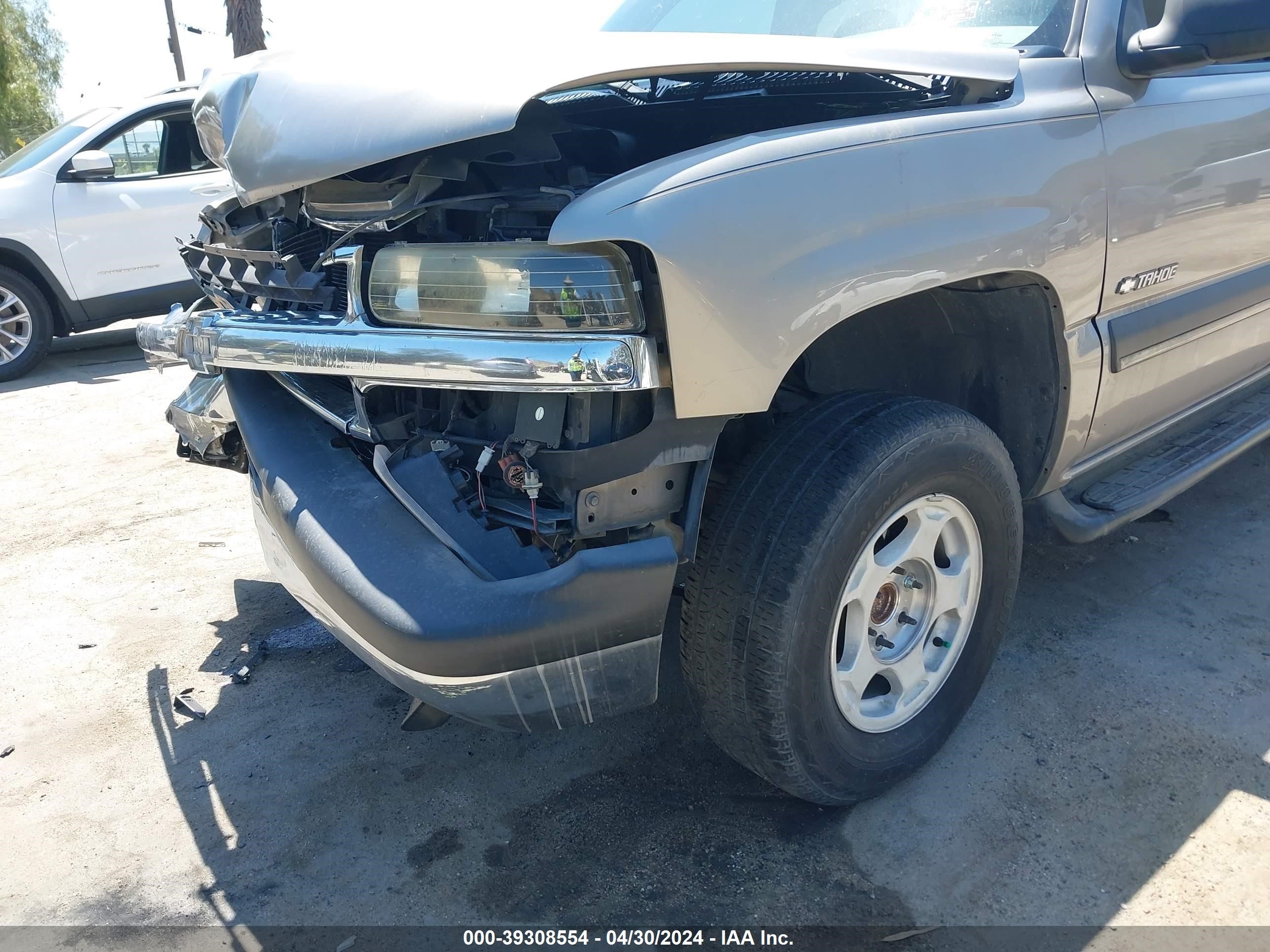 Photo 11 VIN: 1GNEC13ZX2R238232 - CHEVROLET TAHOE 