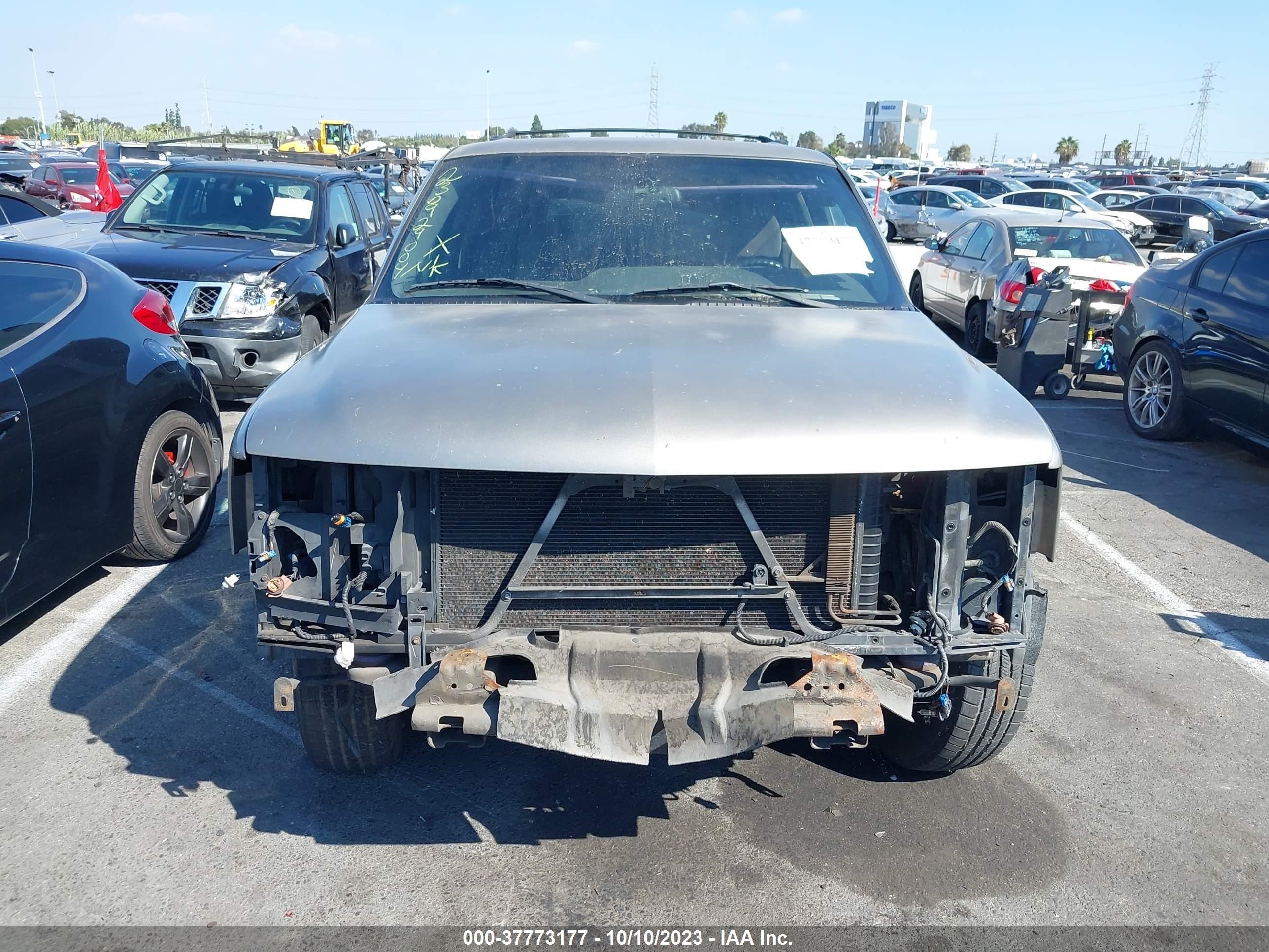 Photo 5 VIN: 1GNEC13ZX2R279427 - CHEVROLET TAHOE 