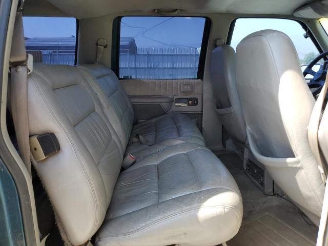 Photo 10 VIN: 1GNEC16K1RJ324522 - CHEVROLET SUBURBAN 