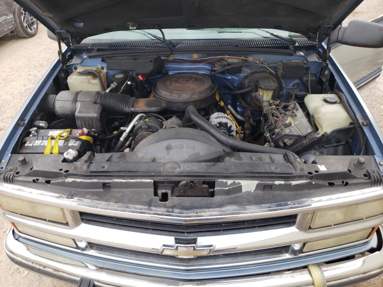 Photo 11 VIN: 1GNEC16KXRJ336863 - CHEVROLET SUBURBAN 