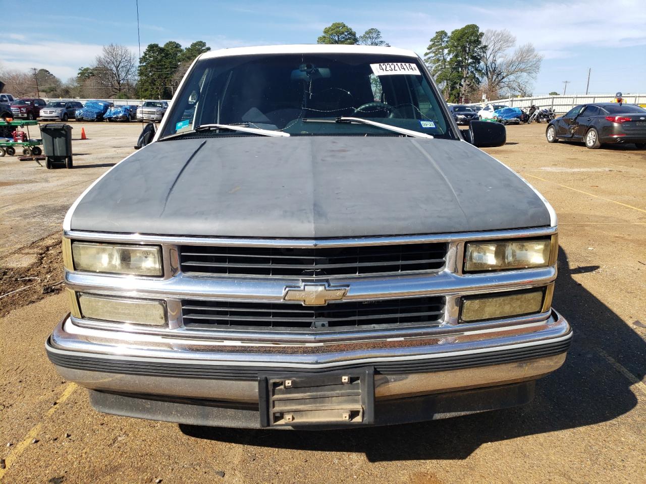 Photo 4 VIN: 1GNEC16R2TJ426416 - CHEVROLET SUBURBAN 