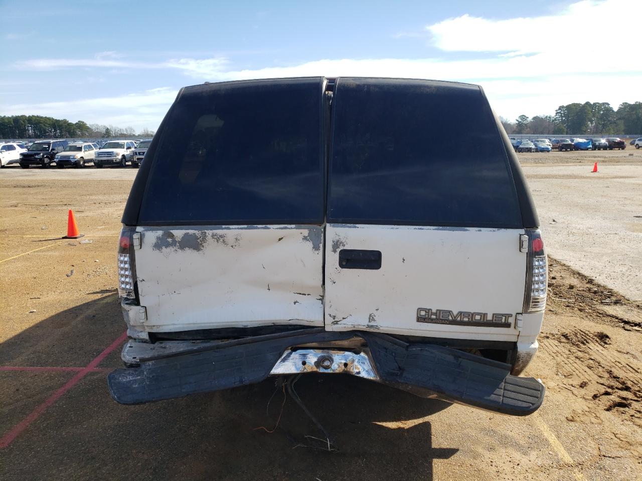 Photo 5 VIN: 1GNEC16R2TJ426416 - CHEVROLET SUBURBAN 