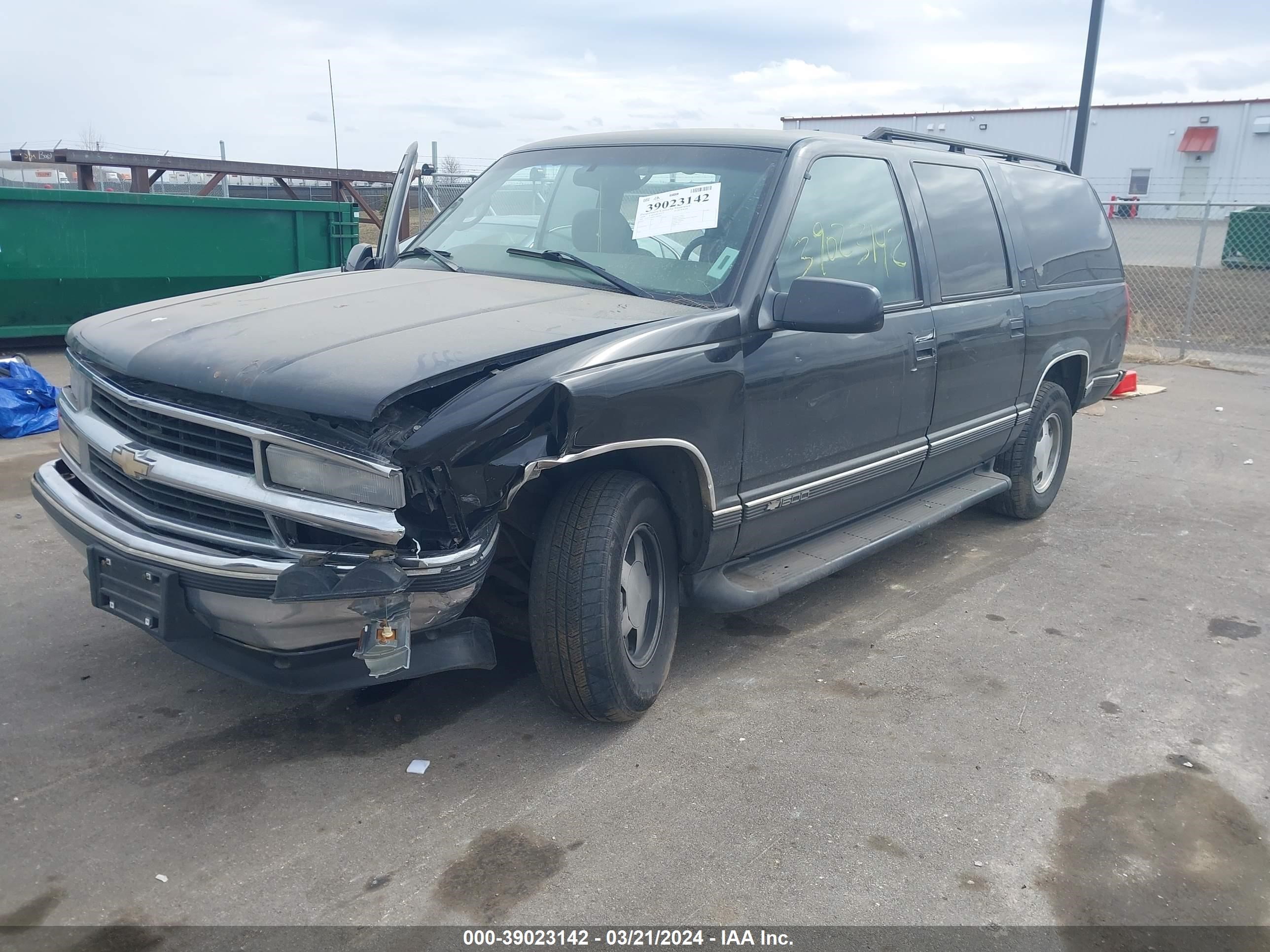 Photo 1 VIN: 1GNEC16R9XJ368309 - CHEVROLET EXPRESS 