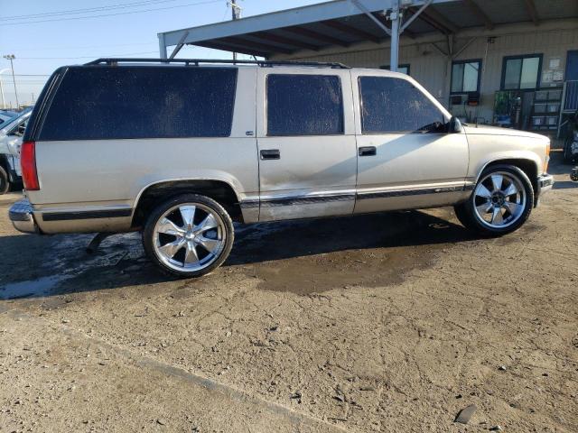 Photo 2 VIN: 1GNEC16R9XJ417265 - CHEVROLET SUBURBAN 