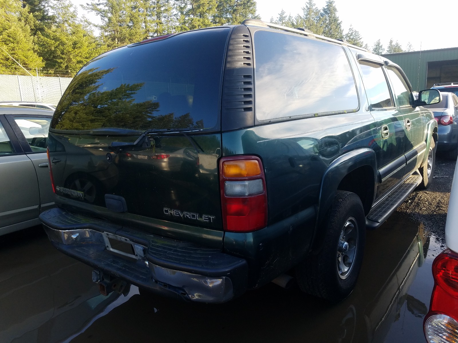 Photo 3 VIN: 1GNEC16T41J218269 - CHEVROLET SUBURBAN C 