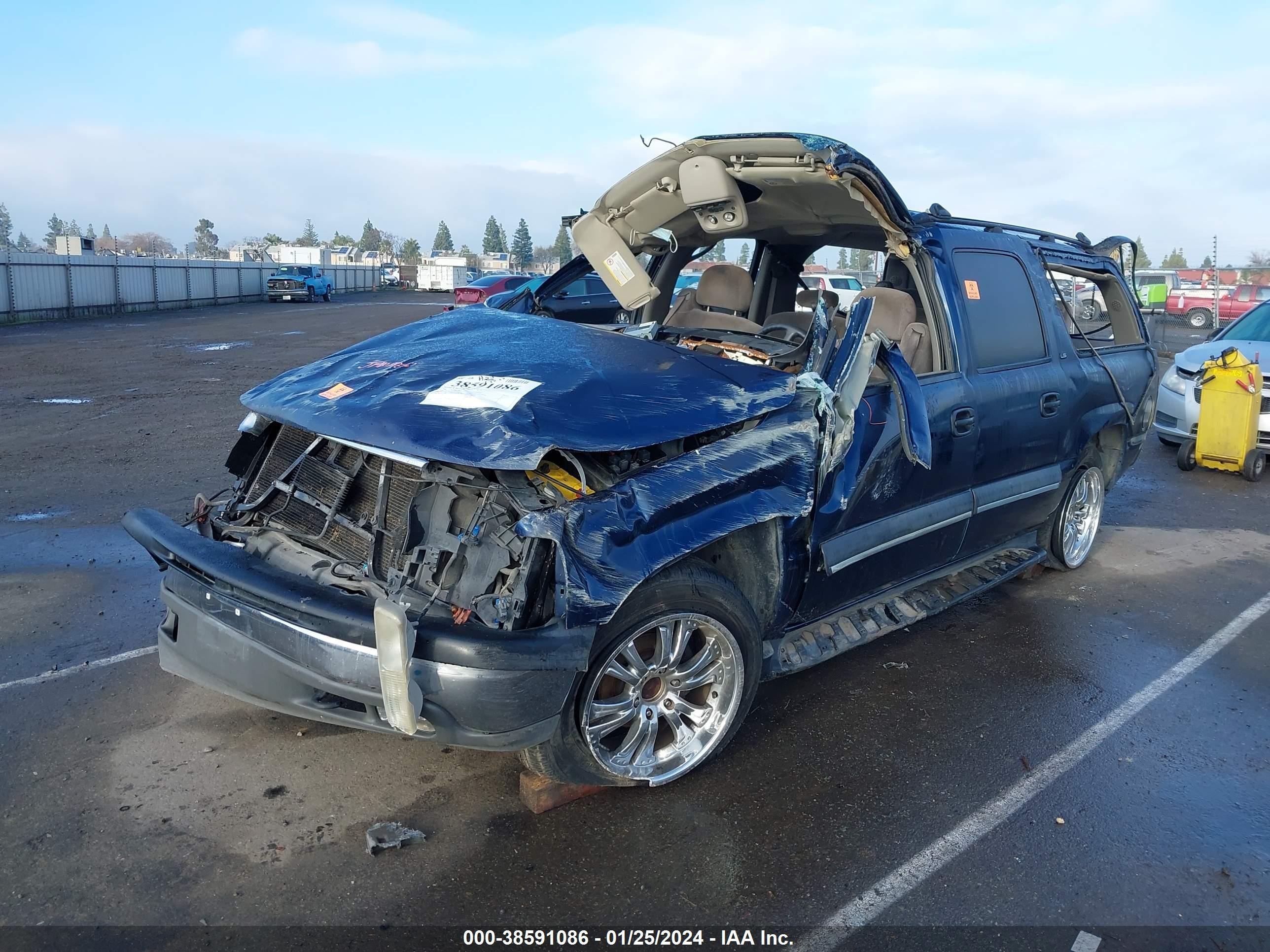 Photo 1 VIN: 1GNEC16T52J129098 - CHEVROLET SUBURBAN 