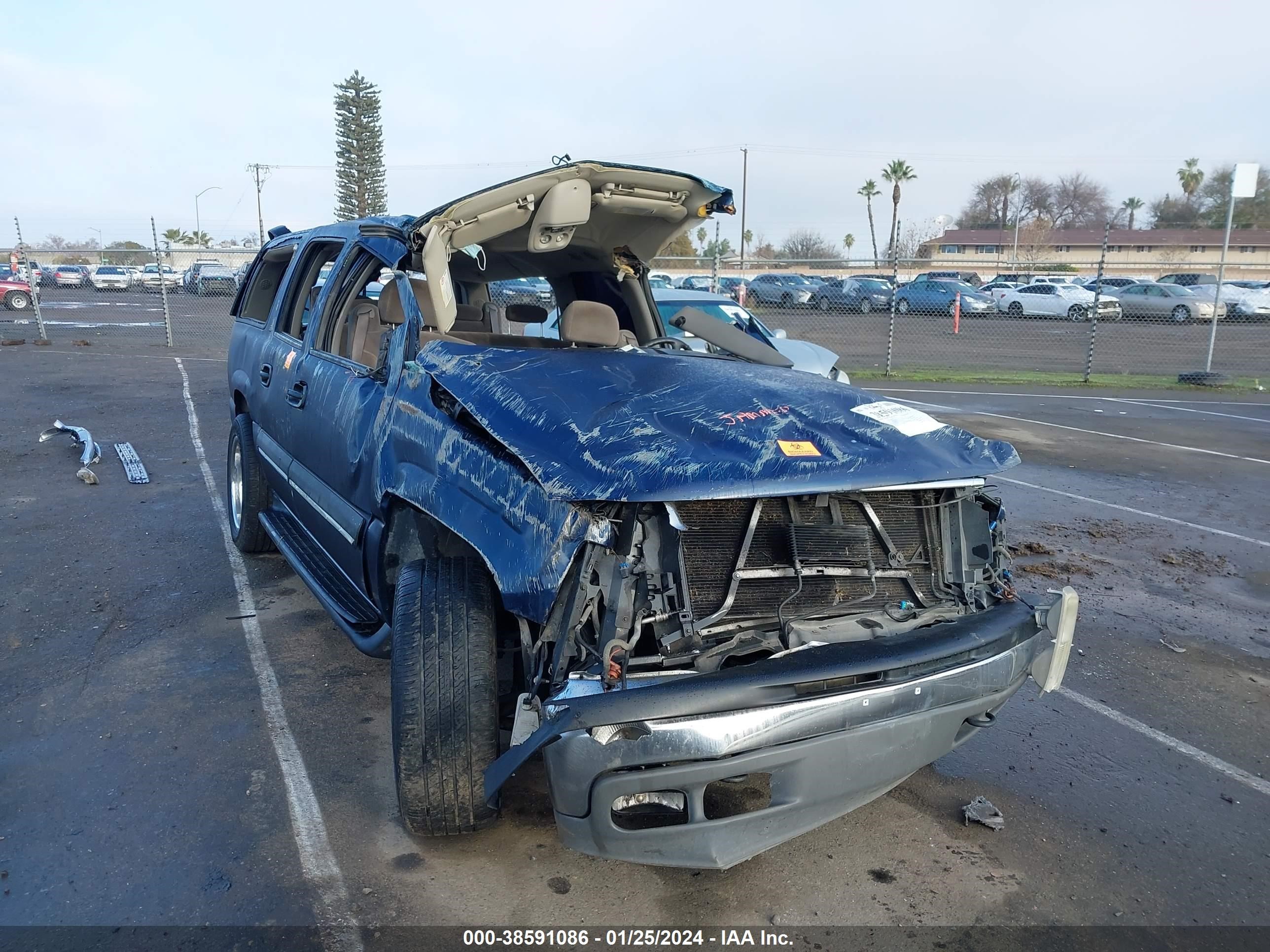 Photo 5 VIN: 1GNEC16T52J129098 - CHEVROLET SUBURBAN 