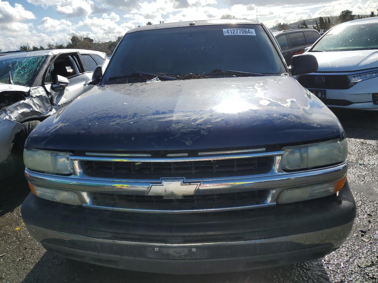 Photo 4 VIN: 1GNEC16T63J186816 - CHEVROLET SUBURBAN 