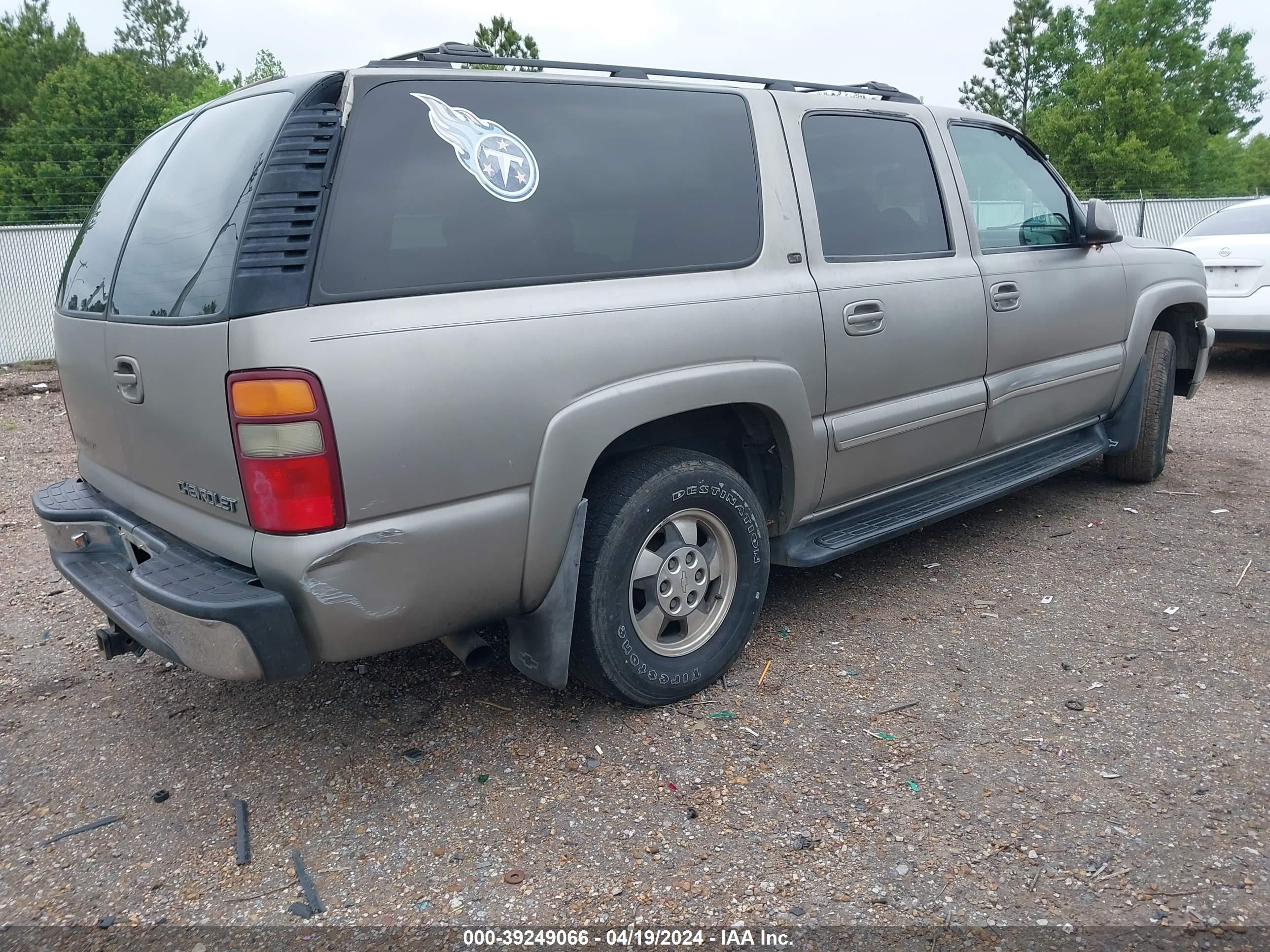 Photo 3 VIN: 1GNEC16TX1J245105 - CHEVROLET EXPRESS 