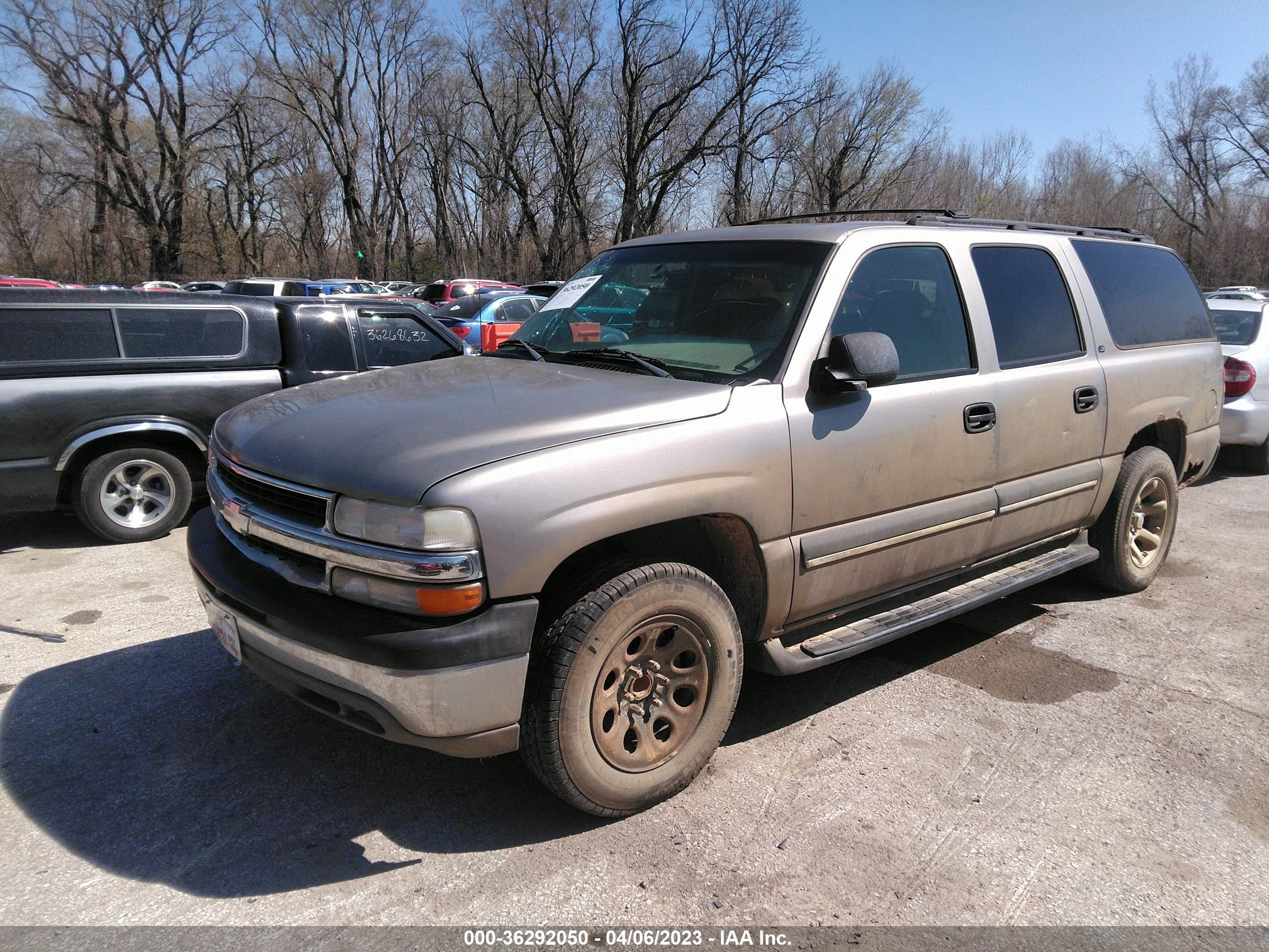 Photo 1 VIN: 1GNEC16Z42J182654 - CHEVROLET SUBURBAN 