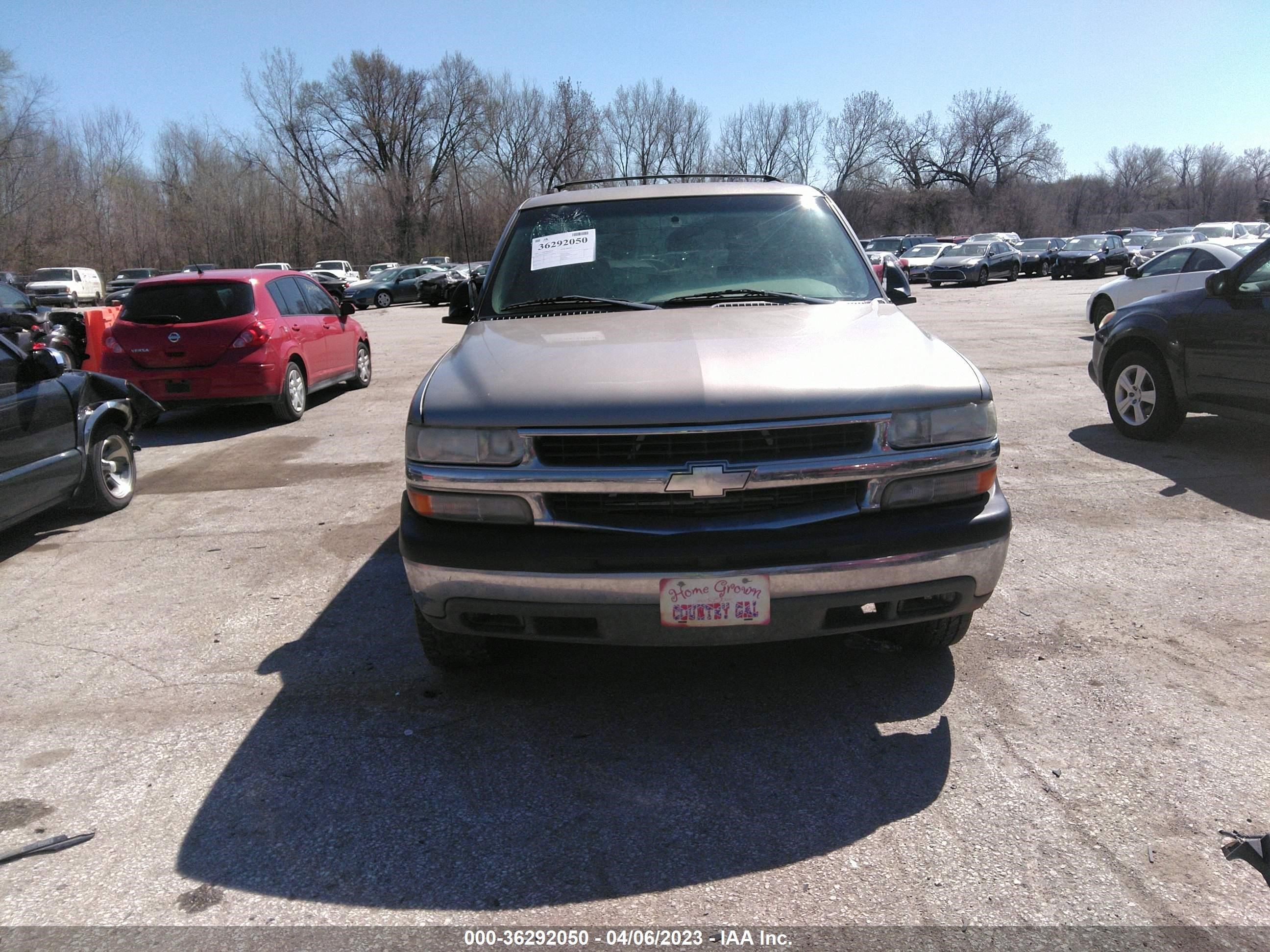 Photo 5 VIN: 1GNEC16Z42J182654 - CHEVROLET SUBURBAN 