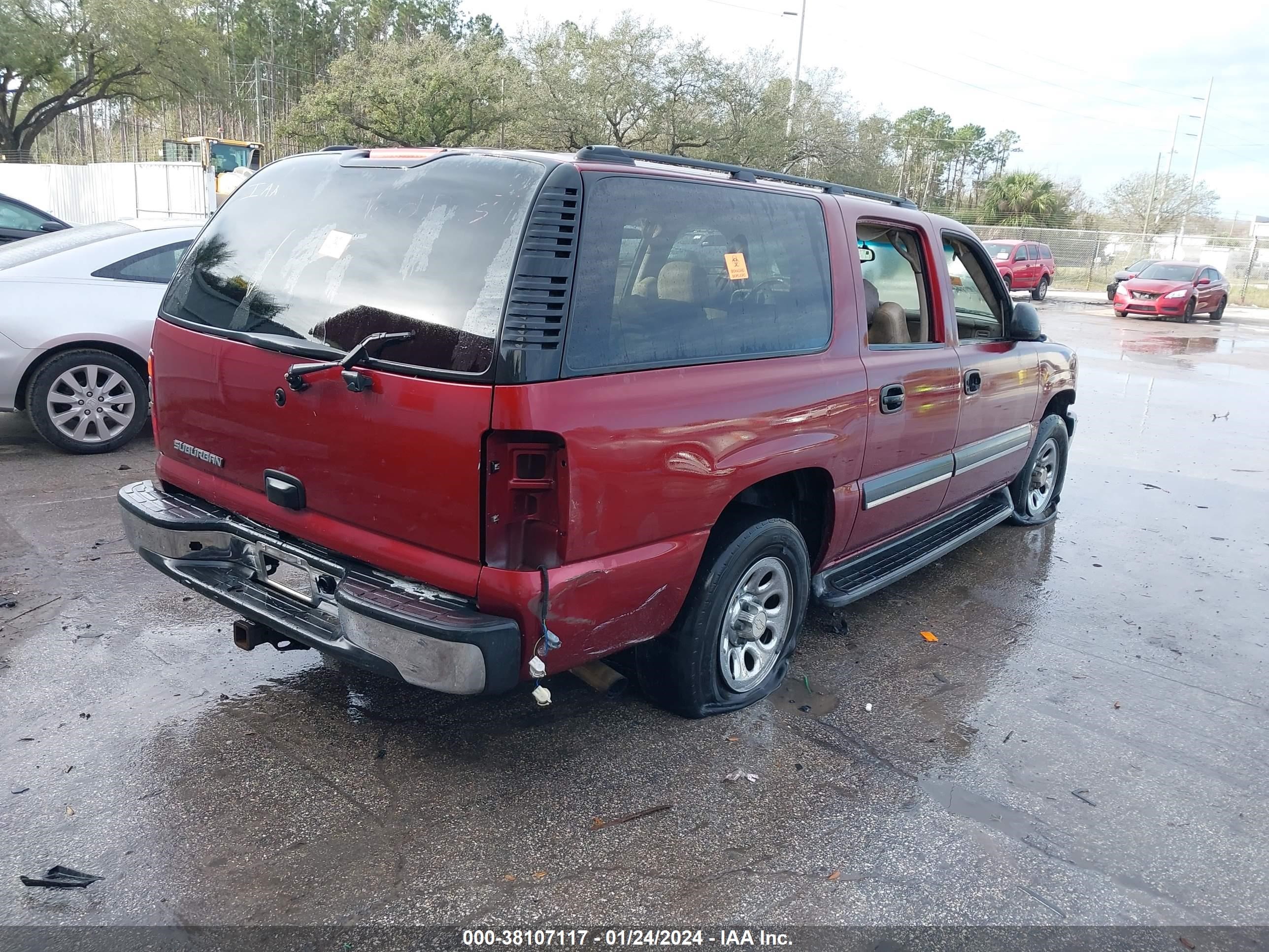 Photo 3 VIN: 1GNEC16Z63J172936 - CHEVROLET SUBURBAN 