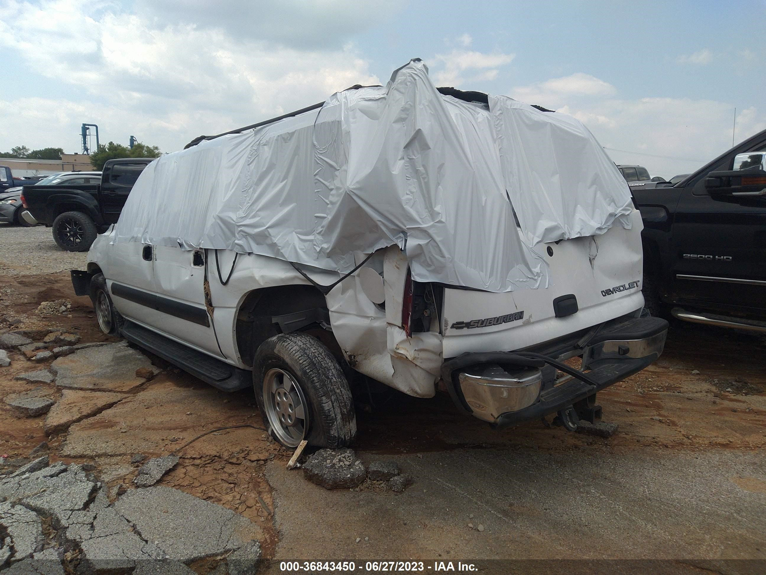 Photo 2 VIN: 1GNEC16Z82J292901 - CHEVROLET SUBURBAN 