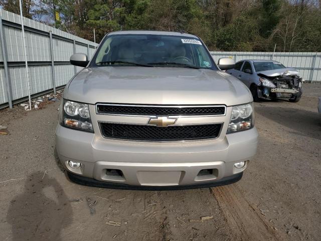 Photo 4 VIN: 1GNEC23309R282266 - CHEVROLET TAHOE 