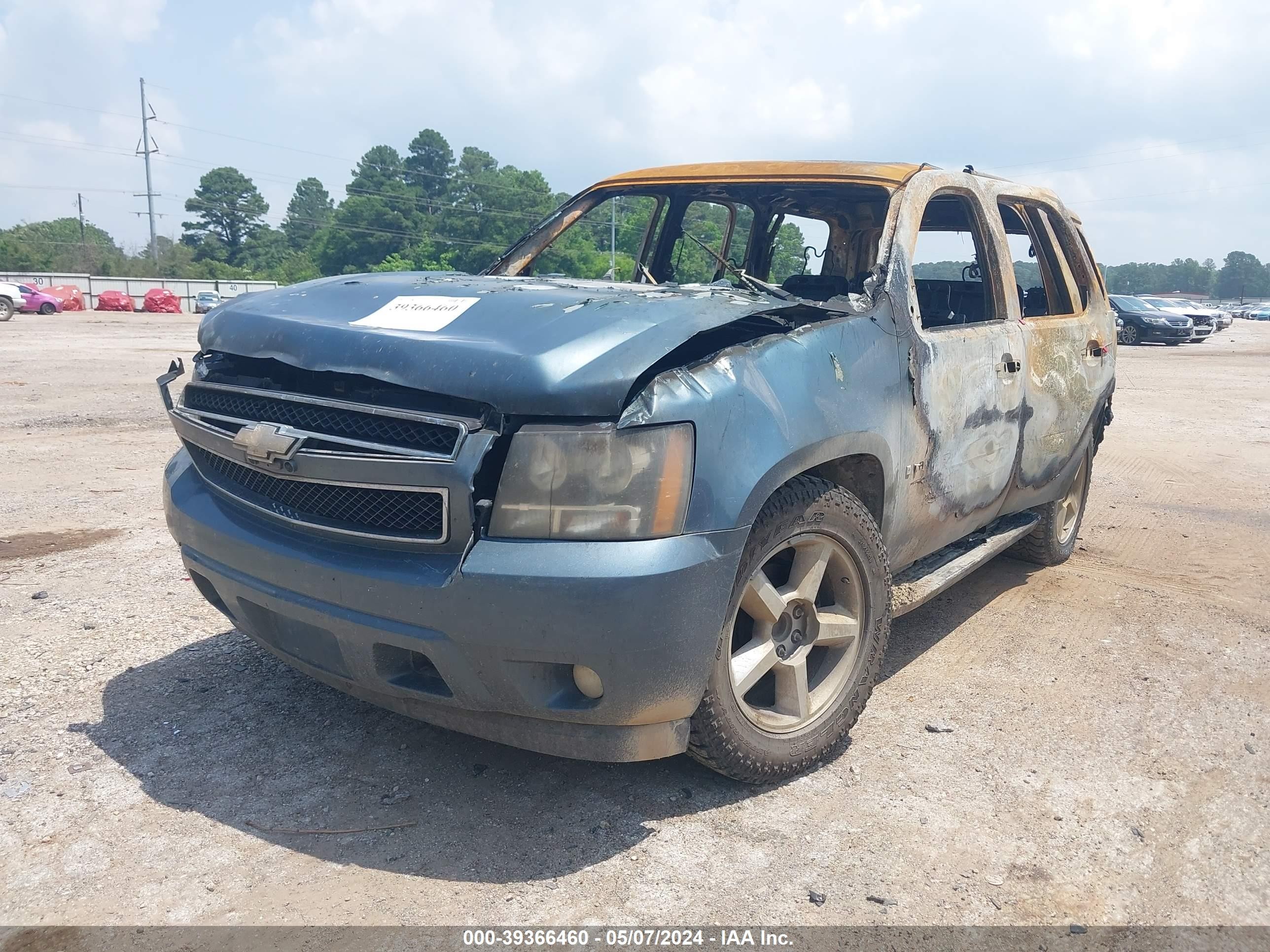 Photo 1 VIN: 1GNEC23389R242095 - CHEVROLET TAHOE 