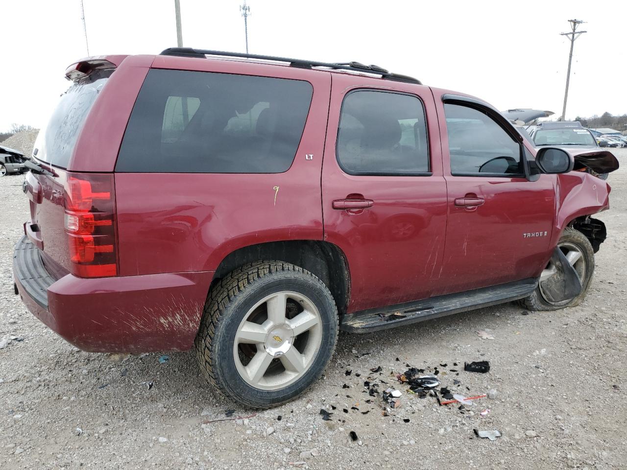 Photo 2 VIN: 1GNEK13017R141352 - CHEVROLET TAHOE 