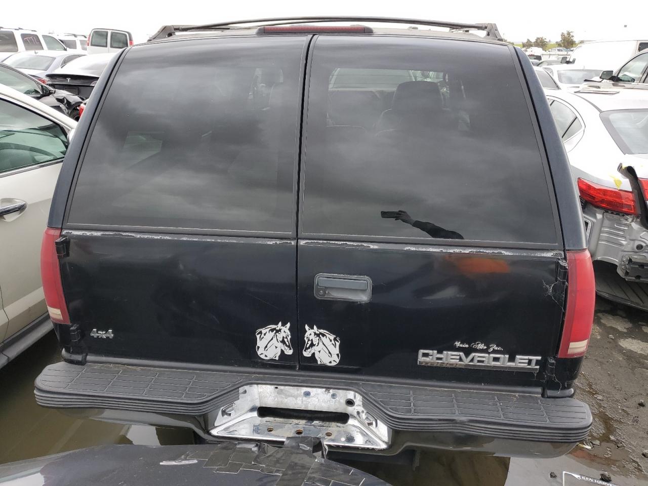 Photo 5 VIN: 1GNEK13R0XJ483078 - CHEVROLET TAHOE 