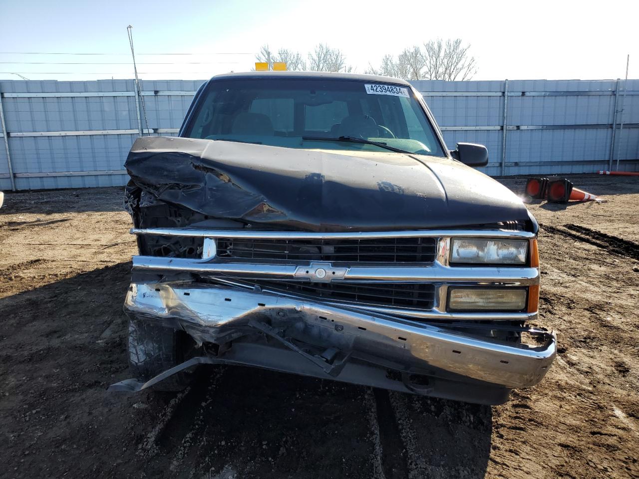 Photo 4 VIN: 1GNEK13R0XJ543456 - CHEVROLET TAHOE 