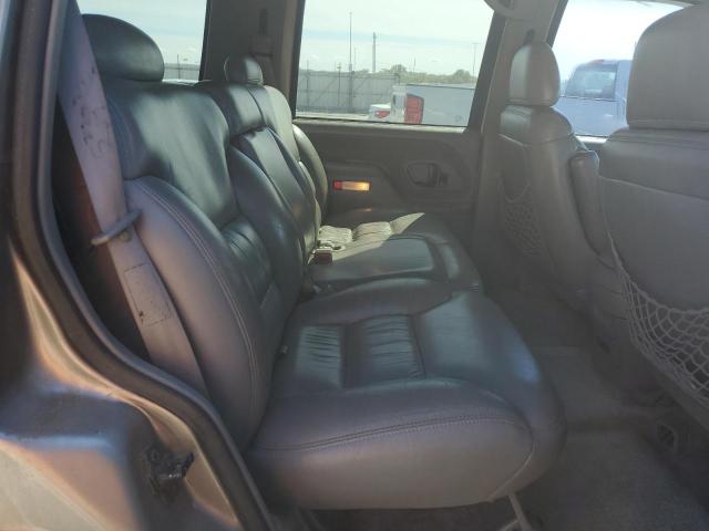 Photo 10 VIN: 1GNEK13R1XJ420748 - CHEVROLET TAHOE 