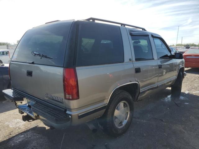 Photo 2 VIN: 1GNEK13R1XJ420748 - CHEVROLET TAHOE 