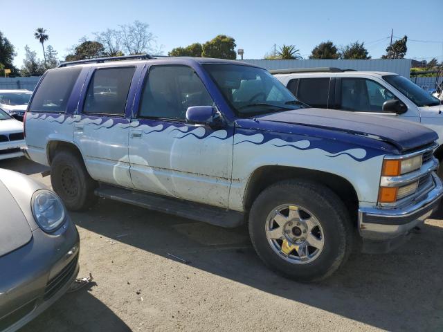 Photo 3 VIN: 1GNEK13R2XJ327396 - CHEVROLET TAHOE 