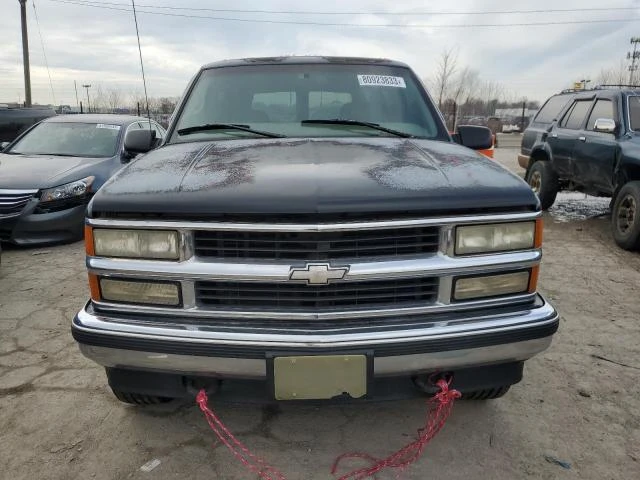 Photo 4 VIN: 1GNEK13R4WJ303843 - CHEVROLET TAHOE K150 