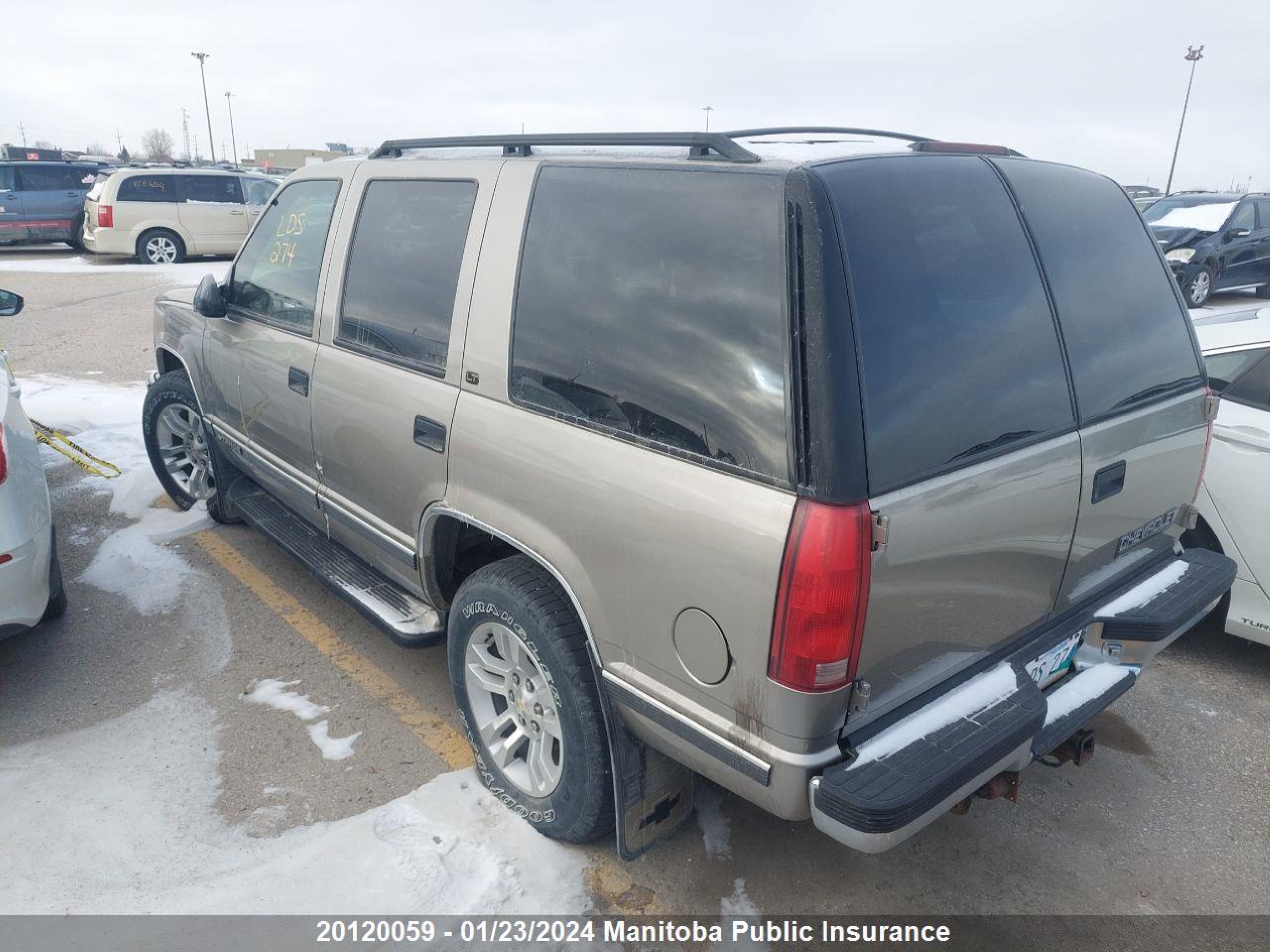 Photo 8 VIN: 1GNEK13R5XJ321785 - CHEVROLET TAHOE 