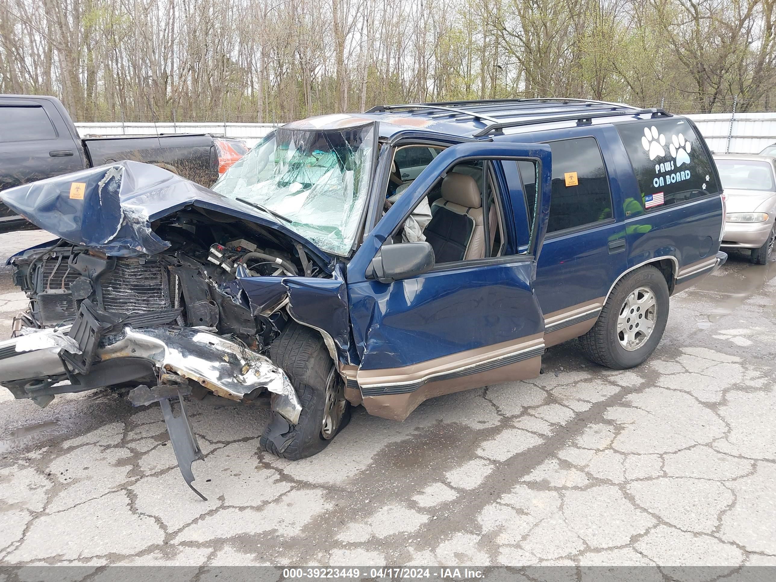 Photo 1 VIN: 1GNEK13R6TJ338069 - CHEVROLET TAHOE 