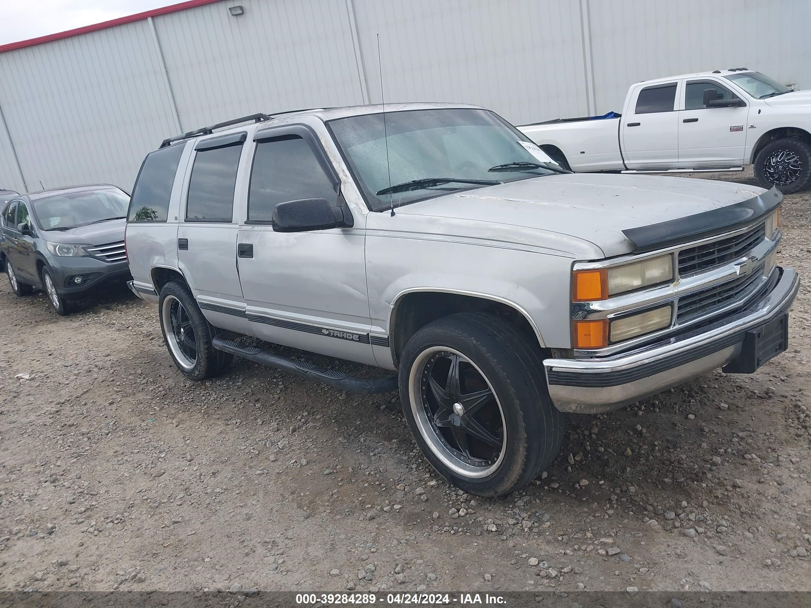 Photo 0 VIN: 1GNEK13R6TJ346771 - CHEVROLET TAHOE 