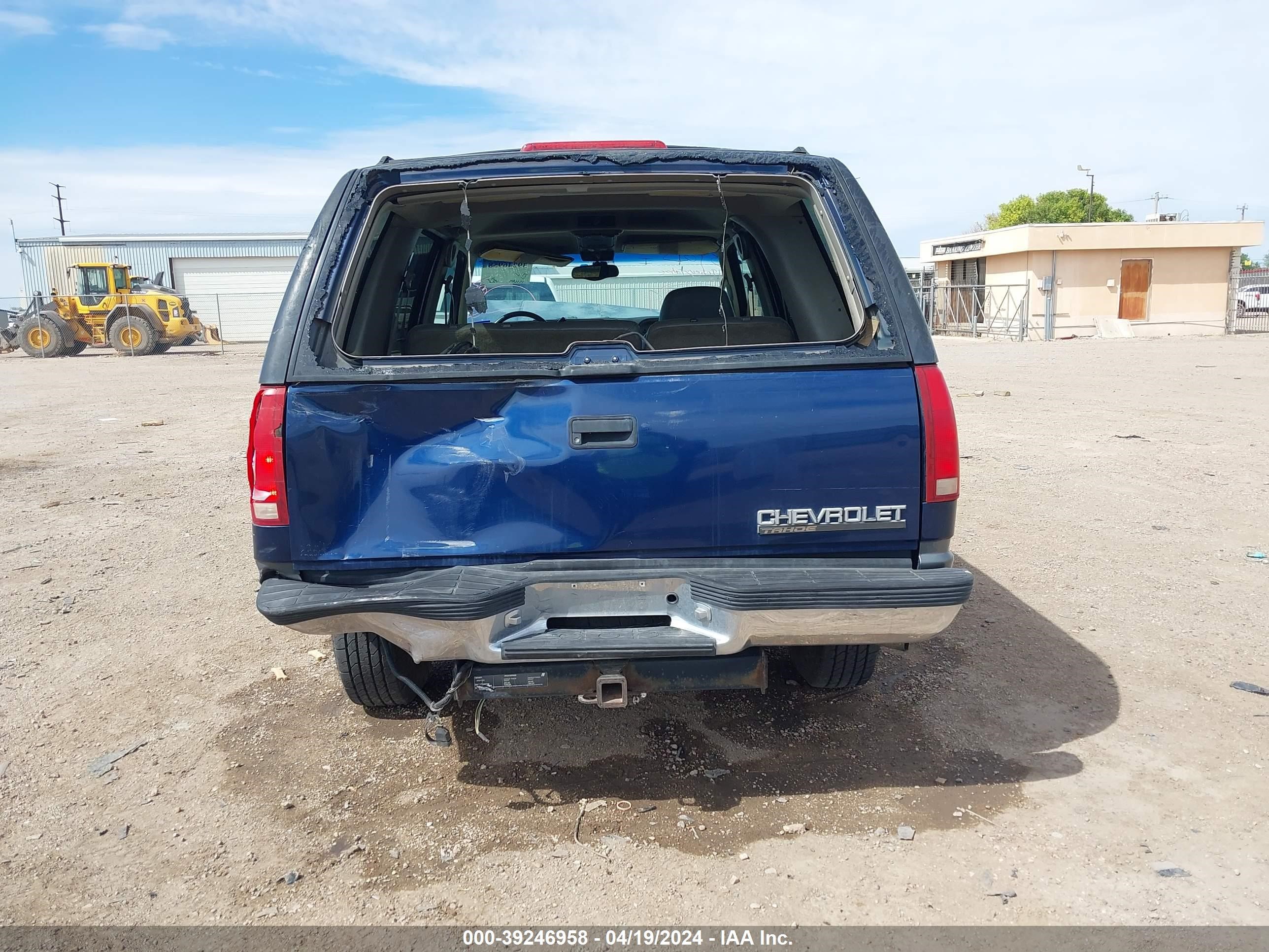 Photo 15 VIN: 1GNEK13R6XJ356559 - CHEVROLET TAHOE 