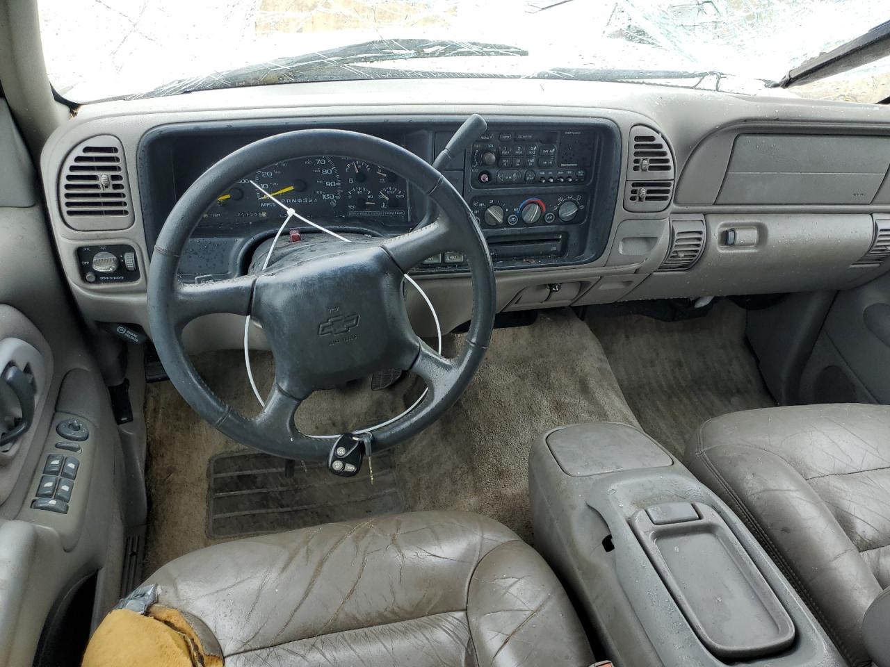 Photo 7 VIN: 1GNEK13R6XJ394454 - CHEVROLET TAHOE 