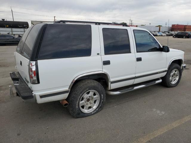 Photo 2 VIN: 1GNEK13R7VJ341341 - CHEVROLET TAHOE 