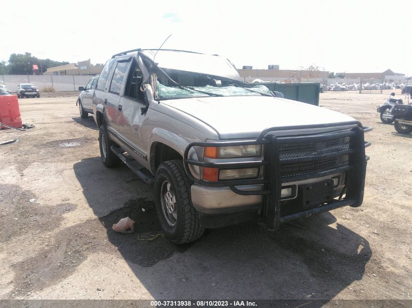 Photo 0 VIN: 1GNEK13R9YR211258 - CHEVROLET TAHOE 