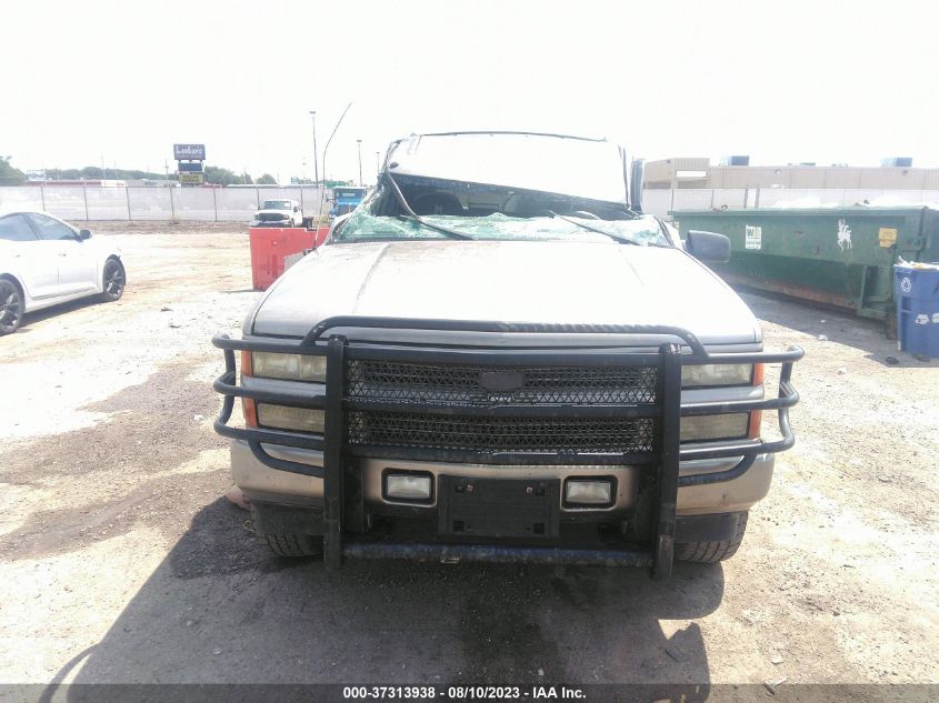 Photo 11 VIN: 1GNEK13R9YR211258 - CHEVROLET TAHOE 