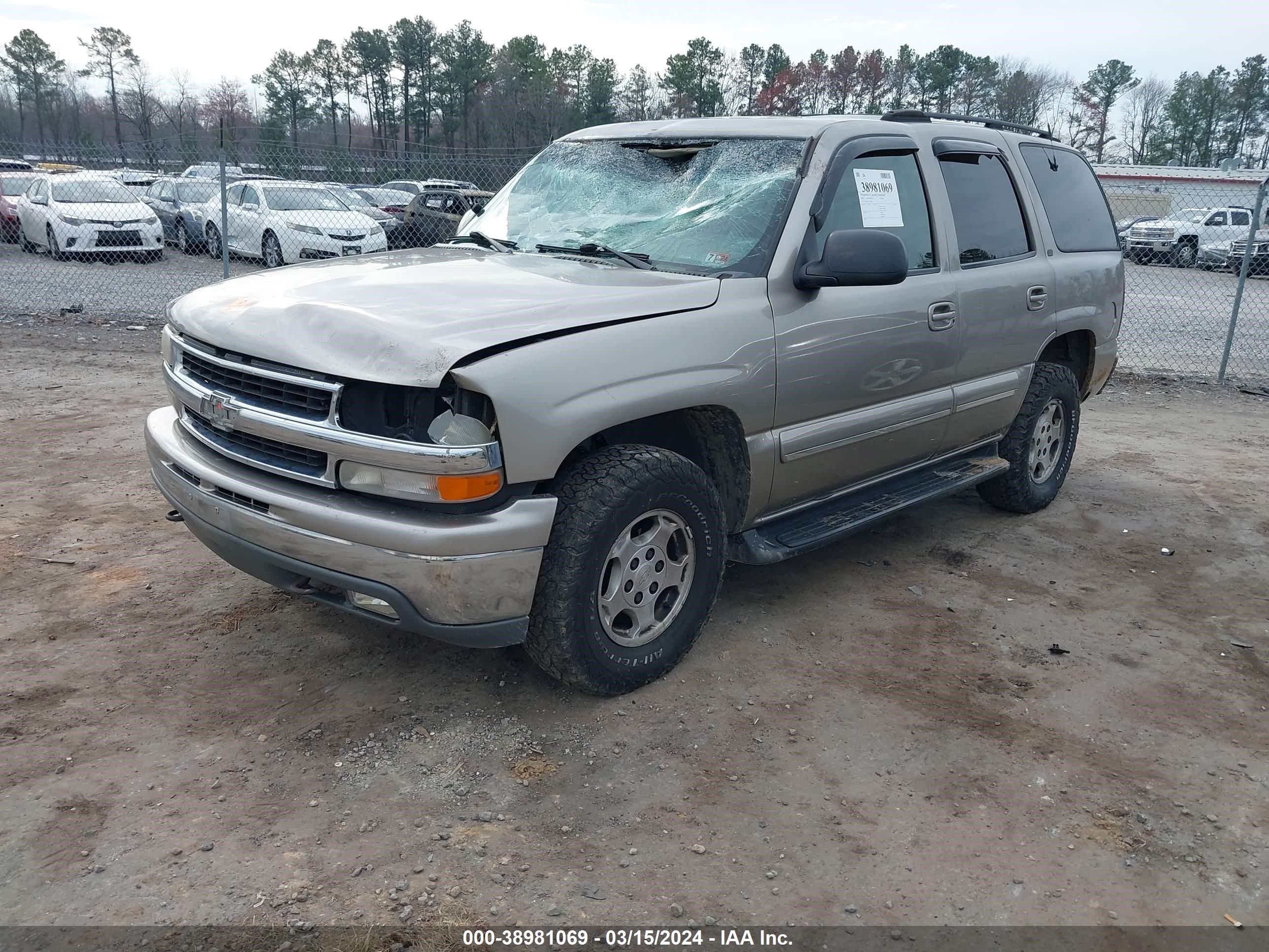 Photo 1 VIN: 1GNEK13T01J115888 - CHEVROLET TAHOE 