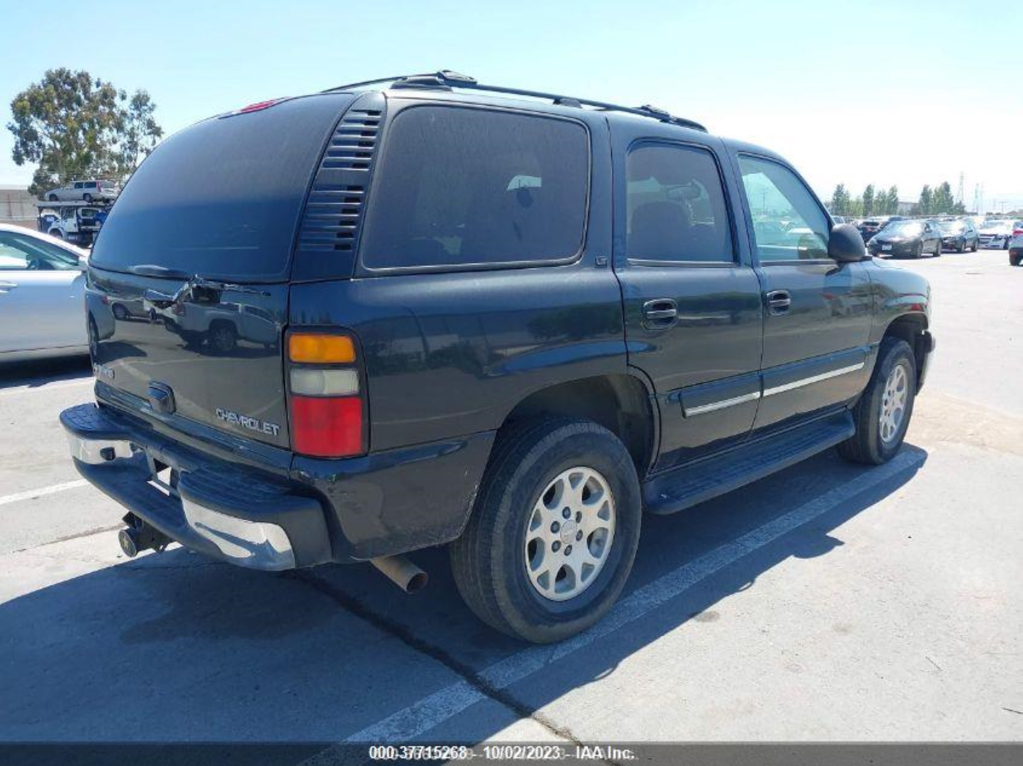 Photo 3 VIN: 1GNEK13T04J282093 - CHEVROLET TAHOE 