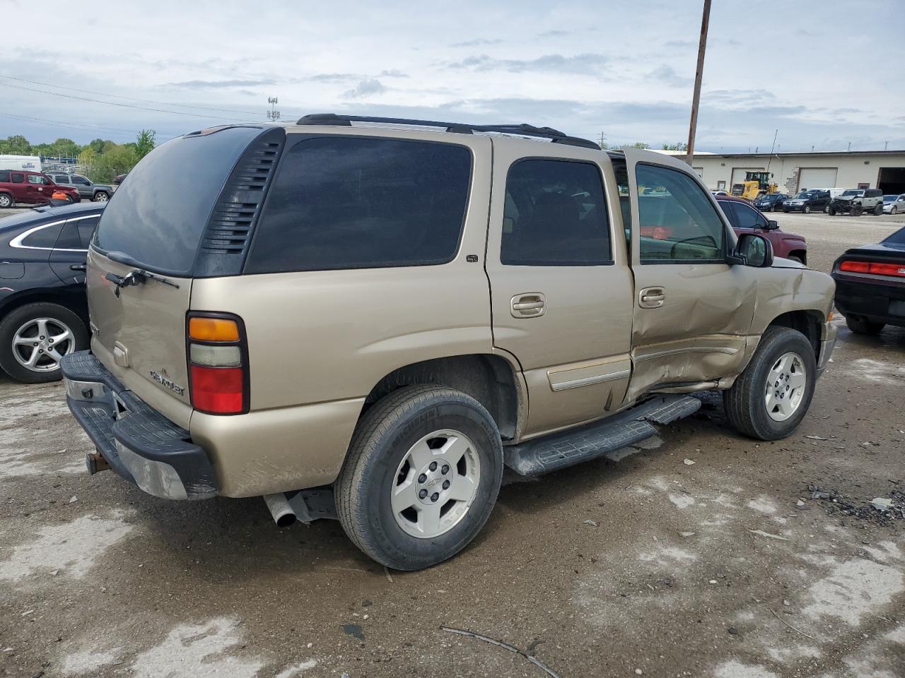 Photo 2 VIN: 1GNEK13T05R150390 - CHEVROLET TAHOE 