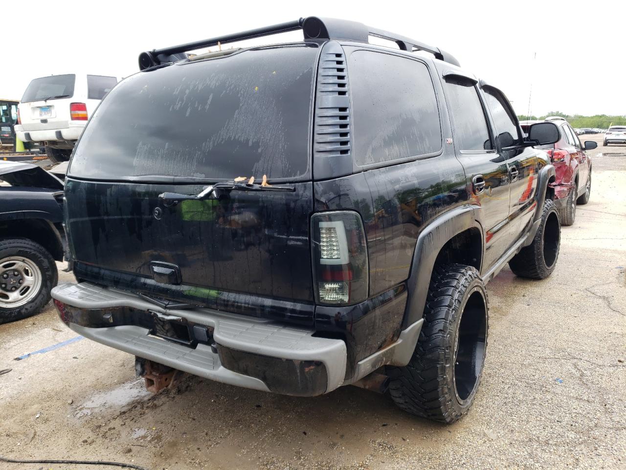 Photo 2 VIN: 1GNEK13T15R213593 - CHEVROLET TAHOE 