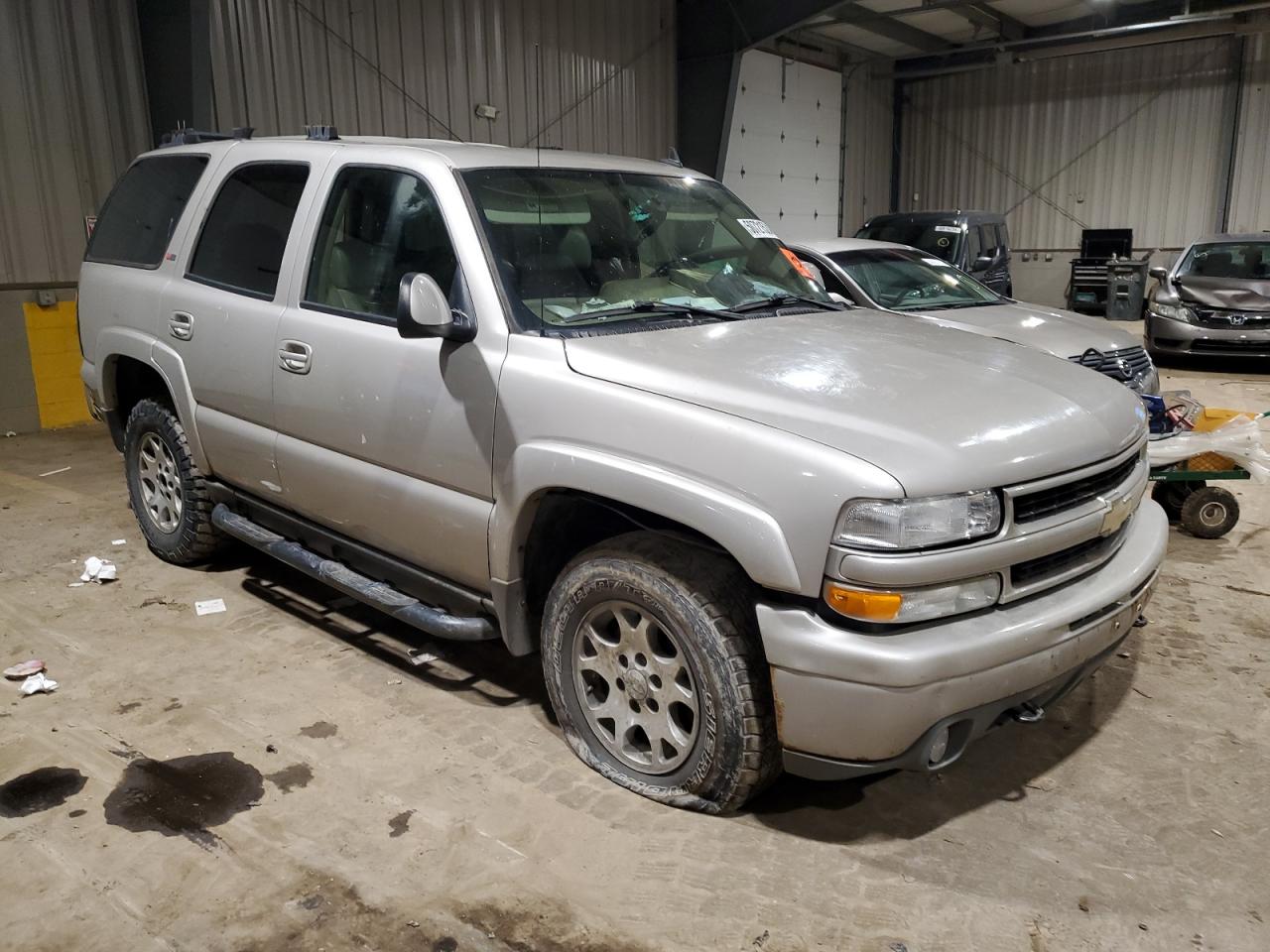 Photo 3 VIN: 1GNEK13T16R104343 - CHEVROLET TAHOE 