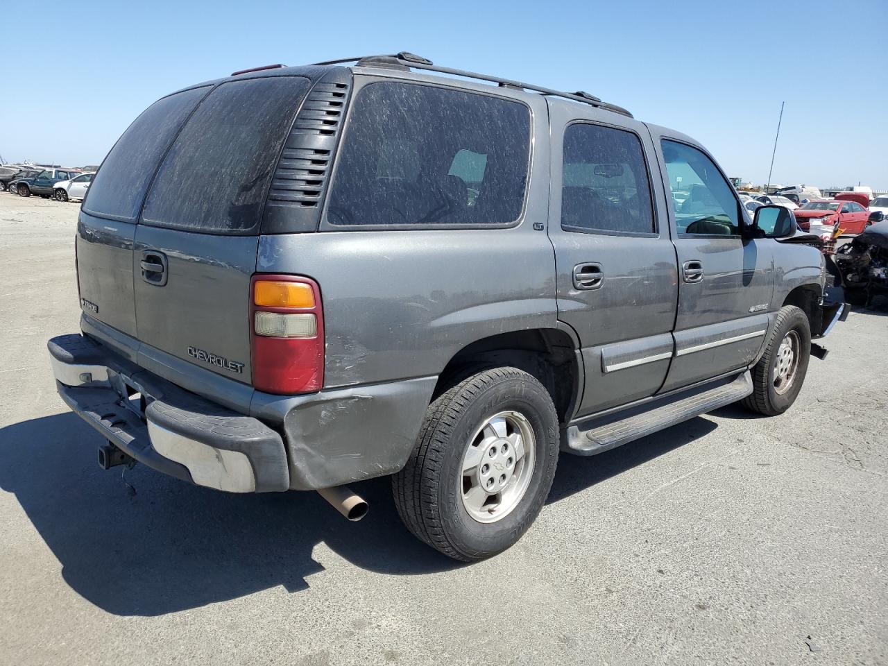 Photo 2 VIN: 1GNEK13T1YJ105428 - CHEVROLET TAHOE 