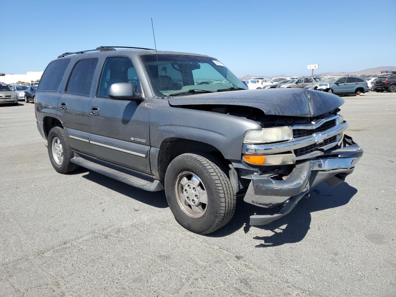 Photo 3 VIN: 1GNEK13T1YJ105428 - CHEVROLET TAHOE 