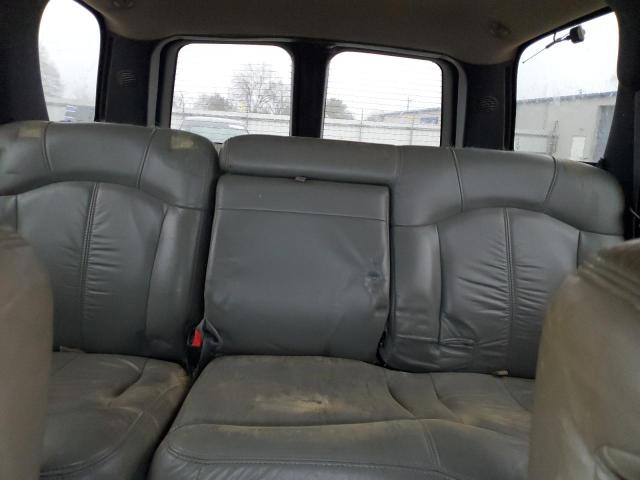 Photo 9 VIN: 1GNEK13T1YJ122827 - CHEVROLET TAHOE 