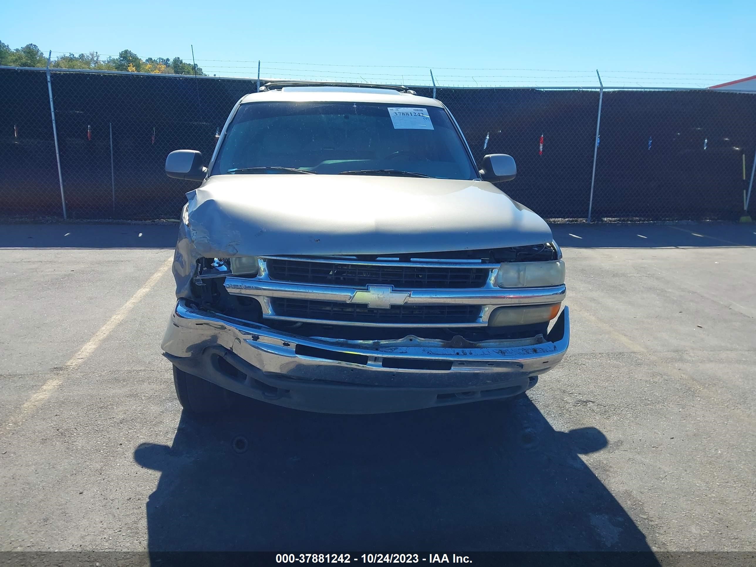 Photo 11 VIN: 1GNEK13T1YJ158596 - CHEVROLET TAHOE 